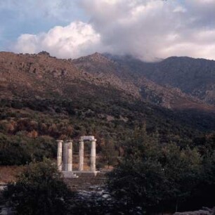 Samothrake. Hierón. Mysterienstätte. Das Hierón vorm Fengári-Massiv
