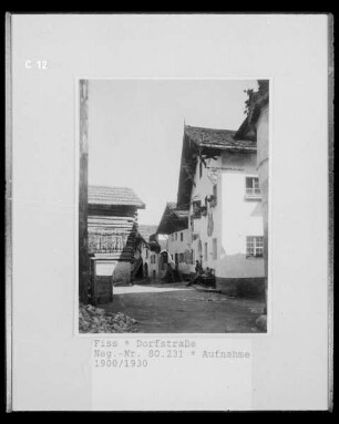 Dorfstraße