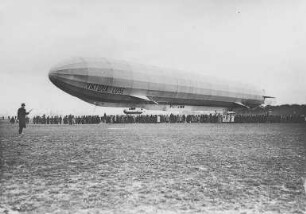 Zeppelin (Z. 12.), Landung : Technikgeschichte | Fliegende Menschen | Luftschiffe | Zeppelin und sein Werk