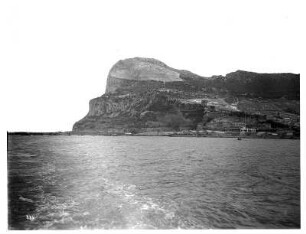 Steilküste mit Hafen von Gibraltar : Mittelmeerreisen. Steilküste mit Hafen von Gibraltar