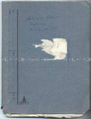 Akte mit Briefen, Protokollen und Bescheinigungen eines wegen "Disziplinlosigkeit" 1928 ausgeschlossenen NSDAP-Mitgliedes (u.a. Mitschrift eines Gespräches mit Hitler) und Dokumenten zu seiner Entnazifizierung