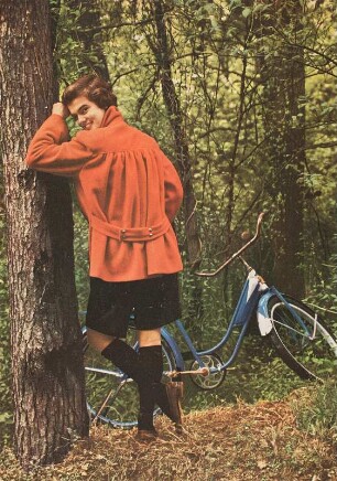 Modeaufnahme, Frontispiz (Mademoiselle)