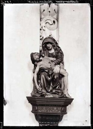 Kirche; Pietà