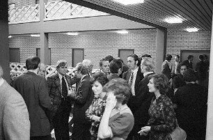 Freiburg: Gäste im Foyer