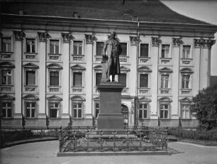 Svarez-Denkmal