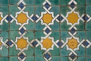 Bodenfliesen in der Mitte der Sala islam