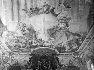 IngolstadtBürgersaal St. Maria de Victoria, Inneres: Deckenfresko über Hochaltaräußere Stuckarbeiten von Wolfgang Zächenberger; Stuckarbeiten im Inneren von Gebrüdern Asam; Deckenfresko von Cosmas Damian AsamAsam, Cosmas Damian