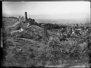 Weinheim Blick auf Burg Windeck, im Hintergrund Stadt Weinheim
