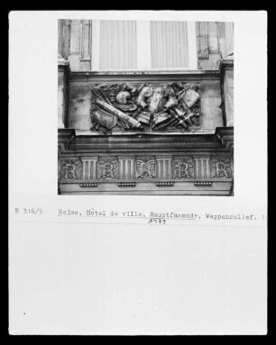 Wappenrelief