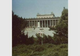 Blick über den Lustgarten auf das Alte Museum
