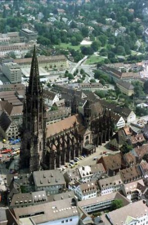 Freiburg: Münster, von Süden