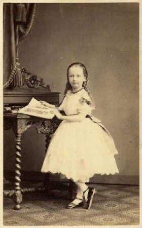 Bildnis von Auguste Victoria (1858-1921), Deutsche Kaiserin