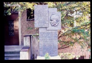 Otto Hahn-Denkstein 13.11.83.