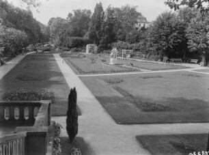 Bad Kissingen, Rosengarten : Bad Kissingen. Rosengarten mit Boxberger-Neumann-Denkmal