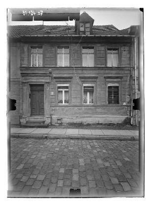 Bernau, Hohe Steinstraße 30. Wohnhaus. Straßenfront