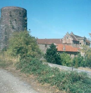 Schloss Saaleck mit Bergfried (12.-13. Jh.)