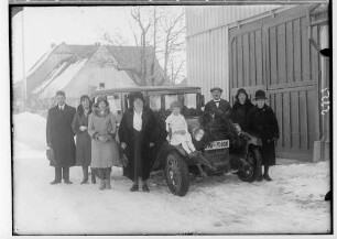 Primizfeier Benzinger 1931; Gruppenbild mit Auto