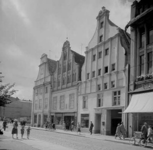 Stralsund. Drei Giebelhäuser in der Ossenreyerstraße