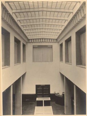 Geschäftshaus Cohn, Frankfurt/Main Umbau: Verkaufsraum