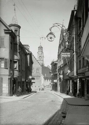 Ravensburg, Rathausstraße : Ravensburg. Rathausstraße. Blick von der Einmündung Eichelstraße zum Blaserturm