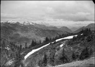 Schmittenhöhe: ausgebaute Bergstraße, Kaisergebirge