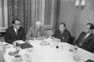 Wahlkampfveranstaltung der CDU Karlsruhe mit dem Vizepräsidenten des Bundes der Vertriebenen Dr. Herbert Hupka zur Bundestagswahl am 19. November 1972