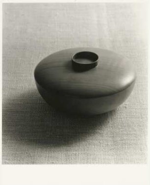 Deckeldose aus Birnbaumholz von Rothe-Hoffmann