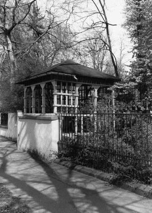 Darmstadt, Heidelberger Landstraße 26