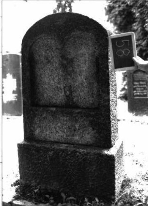Grabstein 58 Texttafel fehlt: Grabstein 58
