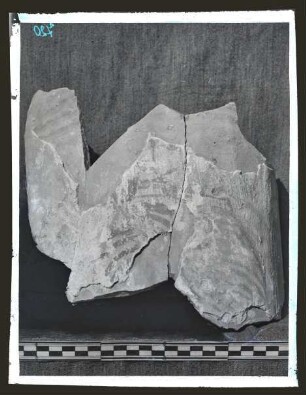 Malereien: al-Dschausaq al-Chaqani, Bildsäule