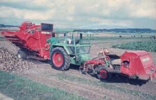 Fotografie: Erntetechnik, Geräteträger, Zuckerrübenvollernter