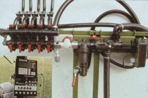 Fotografie: Informationstechnik, Prozeßtechnik, Bordcomputer, Spritzcomputer