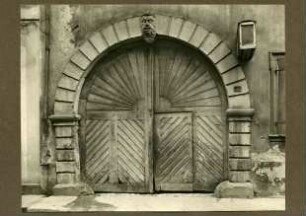 Tor Schlußstein mit Maske