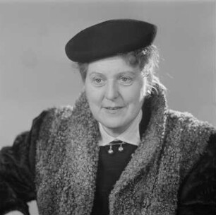 Porträtaufnahmen der Schauspielerin Ruth Baldor : Porträt der Schauspielerin Ruth Baldor