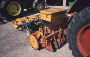 Fotografie: Säverfahren, Einzelkornsaat, Mais, Mulchsaat, Zwischenfrucht