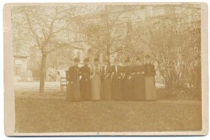 Töchterschule (Lyzeum). Detmold. 1900 oder 1901. gleiche Personen wie in Bild Nr. 3780. aus DT S 8 (Stadtgymnasium) Nr. 260