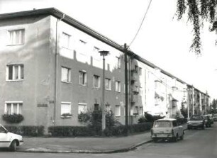 Dresden-Trachau, Reichenberger Straße 3. Um 1910. Straßenansicht mit Einfriedung