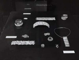 XIII. Triennale Mailand, Deutsche Abt., diverser Schmuck