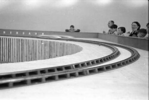 München: Leitschienenbahn-Modell