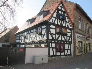 Schwalbach, Hauptstraße 19