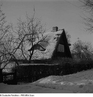 Haus auf Hiddensee im Winter