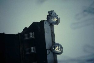 Skulpturen in Detmold, Musikakademie; farbig