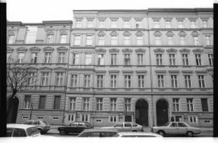 Kleinbildnegative: Mietshaus, Kurfürstenstr. 161 und 163, 1981