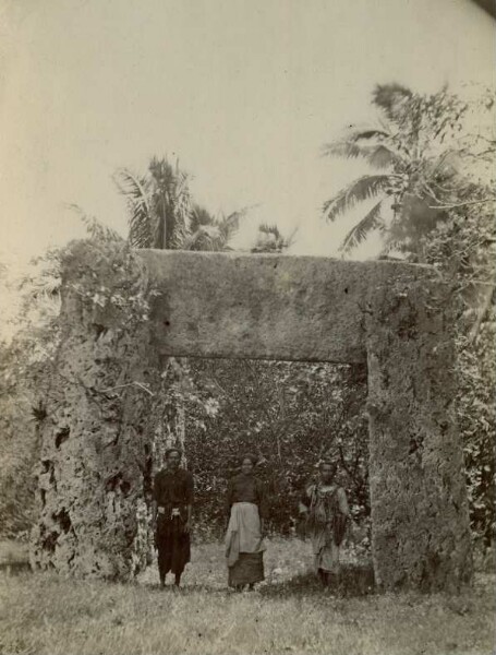 "Porte de Haamonga, Tonga."