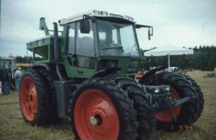 Fotografie: Traktor, Systemtraktor, Befüllung