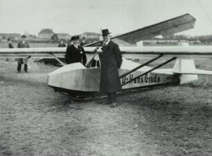 Magdeburg, Segelflugzeug Hans Grade