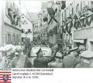 Worms am Rhein, 1936 Oktober / Triumph-Fahrt der alten Garde der NSDAP / Gruppenaufnahme