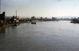 Weil: Rheinhafen Richtung Basel (Schweiz), von der Palmrainbrücke