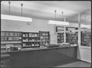 Lesesaal der Stadtteilbibliothek West/Ingeborg-Bachmann-Bibliothek
