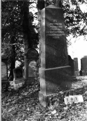 Grabstein 181
